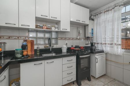 Cozinha de apartamento à venda com 1 quarto, 45m² em Vila Ipiranga, Porto Alegre