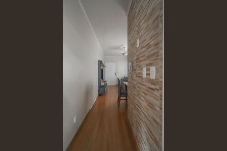 Corredor de apartamento à venda com 1 quarto, 45m² em Vila Ipiranga, Porto Alegre