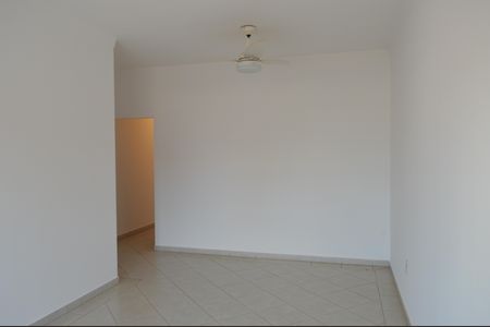 Apartamento para alugar com 101m², 3 quartos e 2 vagasSala