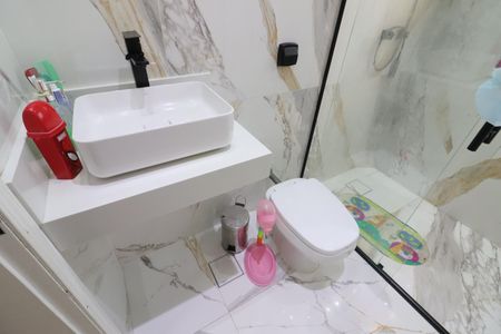 Banheiro da Suíte 1 de casa à venda com 4 quartos, 226m² em Vila Osasco, Osasco