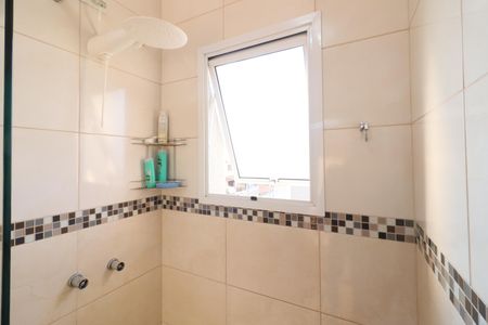Casa à venda com 226m², 4 quartos e 5 vagasBanheiro da Suíte 2