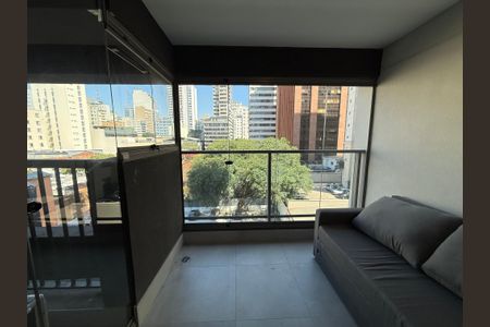 Varanda de kitnet/studio para alugar com 1 quarto, 31m² em Higienópolis, São Paulo