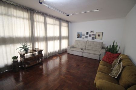 Sala de casa à venda com 3 quartos, 420m² em Novo Boa Vista, Contagem