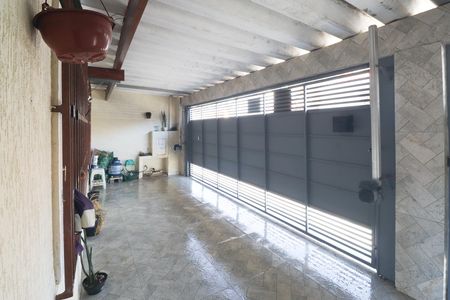 Casa à venda com 73m², 2 quartos e 1 vagaGaragem