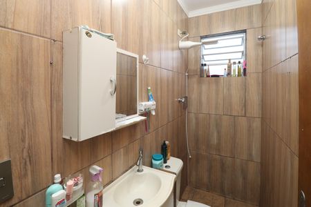 Casa à venda com 73m², 2 quartos e 1 vagaBanheiro 