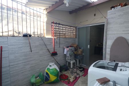 Casa à venda com 73m², 2 quartos e 1 vagaÁrea de Serviço com Churrasqueira