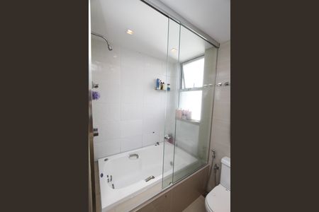 Apartamento à venda com 154m², 4 quartos e 3 vagasBanheiro da Suíte 3