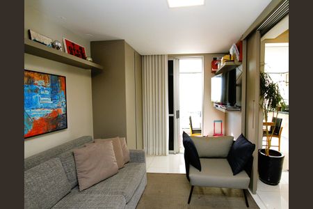 Apartamento à venda com 154m², 4 quartos e 3 vagasQuarto 