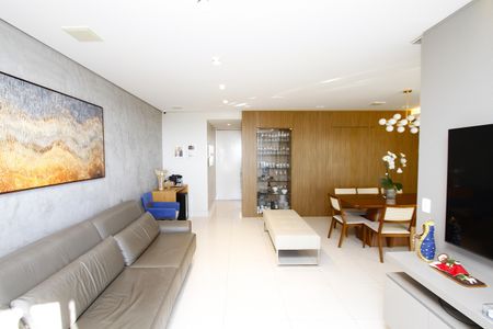 Apartamento à venda com 154m², 4 quartos e 3 vagasSala