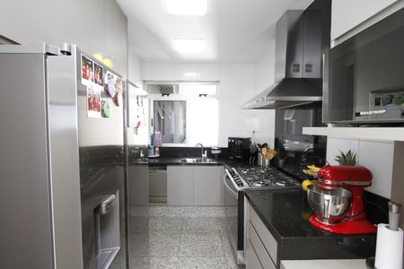 Apartamento à venda com 154m², 4 quartos e 3 vagasCozinha