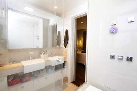 Apartamento à venda com 154m², 4 quartos e 3 vagasBanheiro da Suíte 3