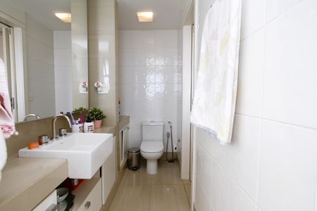 Apartamento à venda com 154m², 4 quartos e 3 vagasBanheiro da Suíte