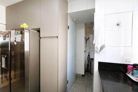 Apartamento à venda com 154m², 4 quartos e 3 vagasCozinha