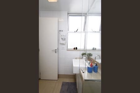 Apartamento à venda com 154m², 4 quartos e 3 vagasBanheiro da Suíte 2