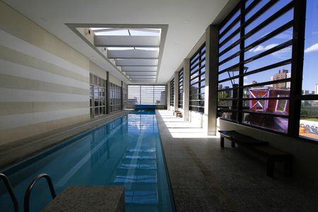 Apartamento à venda com 154m², 4 quartos e 3 vagasÁrea comum - Piscina Coberta