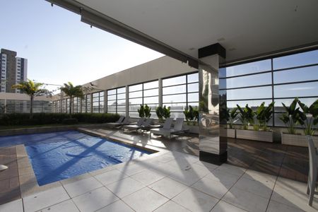 Apartamento à venda com 154m², 4 quartos e 3 vagasÁrea comum - Piscina