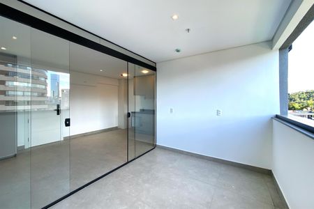 Apartamento para alugar com 43m², 1 quarto e 1 vagaVaranda