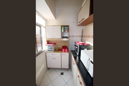 Apartamento à venda com 60m², 3 quartos e 2 vagasCozinha