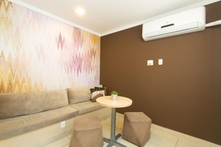 Apartamento à venda com 32m², 2 quartos e sem vagaÁrea comum - Salão de festas