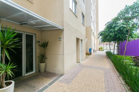 Apartamento à venda com 32m², 2 quartos e sem vagaÁrea comum 