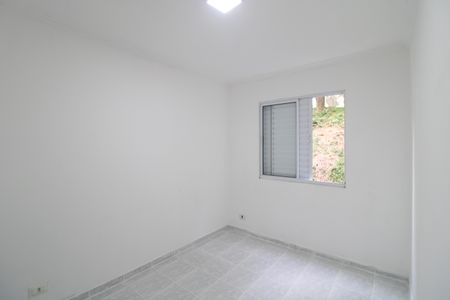 Quarto 2 de apartamento para alugar com 2 quartos, 60m² em Chácara Vista Alegre, São Paulo