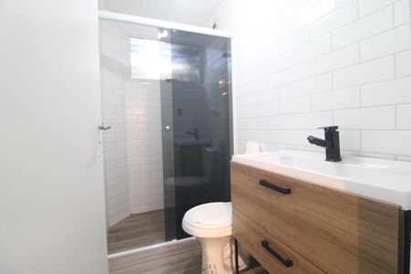 Banheiro de apartamento para alugar com 2 quartos, 60m² em Chácara Vista Alegre, São Paulo