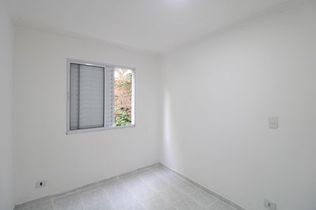 Quarto 2 de apartamento para alugar com 2 quartos, 60m² em Chácara Vista Alegre, São Paulo