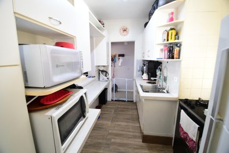 Apartamento à venda com 90m², 3 quartos e 2 vagasCozinha