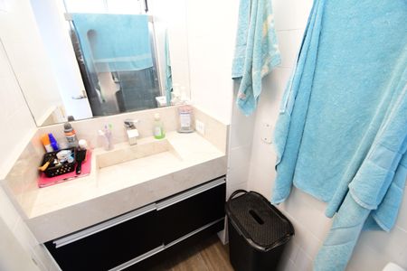 Apartamento à venda com 90m², 3 quartos e 2 vagasBanheiro Suíte