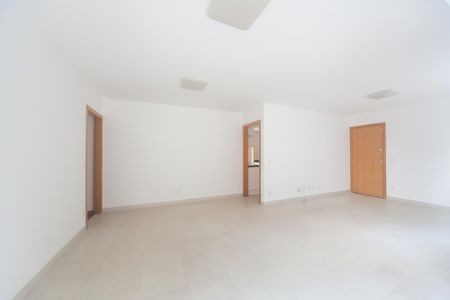 Apartamento para alugar com 260m², 4 quartos e 3 vagassala