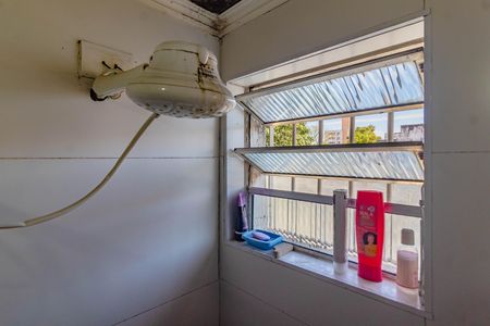 Banheiro social de casa à venda com 3 quartos, 87m² em Vila do Encontro, São Paulo