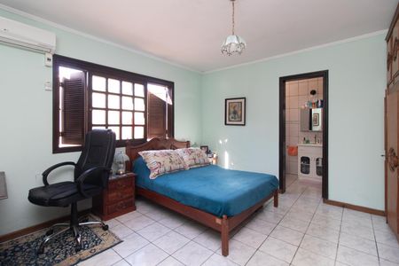 Quarto 1 de casa à venda com 4 quartos, 340m² em Espírito Santo, Porto Alegre