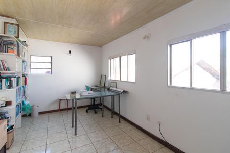 Casa para alugar com 340m², 4 quartos e 2 vagasEscritório