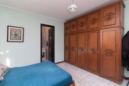 Casa para alugar com 340m², 4 quartos e 2 vagasQuarto 1