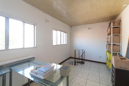 Casa para alugar com 340m², 4 quartos e 2 vagasEscritório