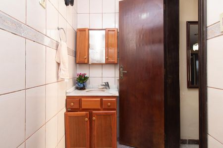 Casa para alugar com 340m², 4 quartos e 2 vagasBanheiro