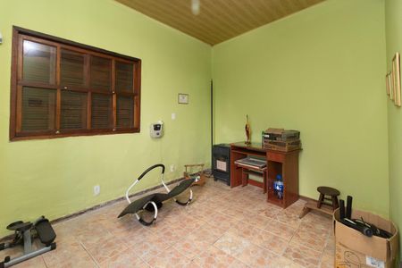 Casa para alugar com 340m², 4 quartos e 2 vagasQuarto 4