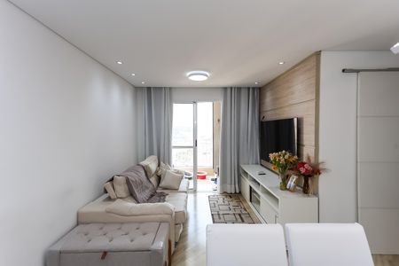 Sala  de apartamento à venda com 3 quartos, 76m² em Vila das Belezas, São Paulo