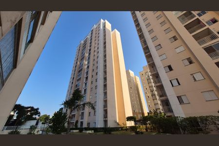 Apartamento à venda com 76m², 3 quartos e 2 vagasFachada