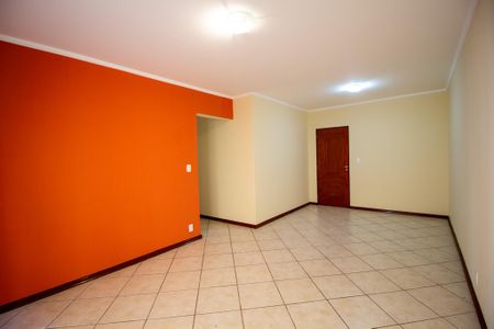 Apartamento para alugar com 118m², 3 quartos e 2 vagasSala