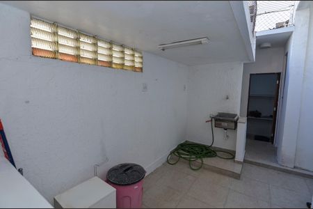 Apartamento à venda com 75m², 3 quartos e sem vagaÁrea de Serviço