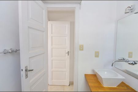 Apartamento à venda com 75m², 3 quartos e sem vagaBanheiro