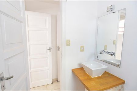 Apartamento à venda com 75m², 3 quartos e sem vagaBanheiro