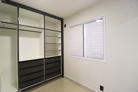 Apartamento para alugar com 62m², 2 quartos e 2 vagasQuarto 2 - Closet