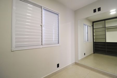 Apartamento para alugar com 62m², 2 quartos e 2 vagasQuarto 2 - Closet