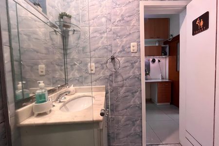 Apartamento para alugar com 79m², 3 quartos e sem vagaBanheiro 