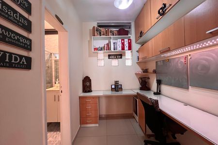 Apartamento para alugar com 79m², 3 quartos e sem vagaEscritório 