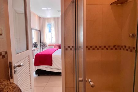 Apartamento para alugar com 79m², 3 quartos e sem vagaBanheiro da Suíte