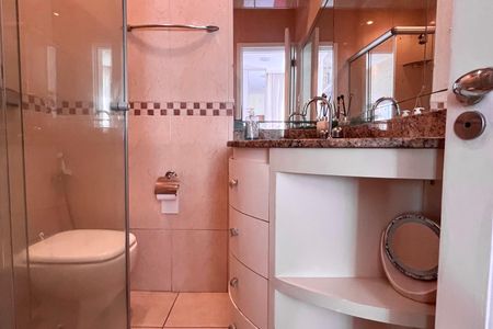 Apartamento para alugar com 79m², 3 quartos e sem vagaBanheiro da Suíte