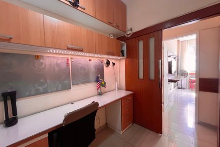 Apartamento para alugar com 79m², 3 quartos e sem vagaEscritório 